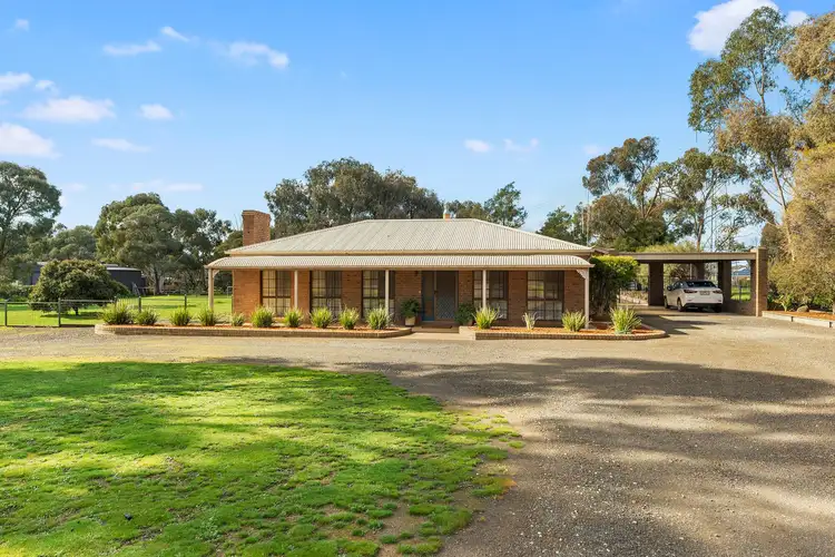 19 Cassinia Drive, Junortoun VIC 3551