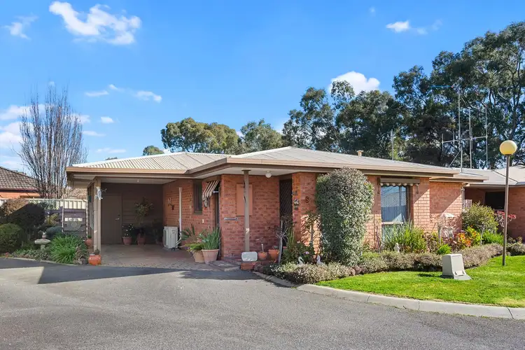5/9 Crusoe Road, Kangaroo Flat VIC 3555