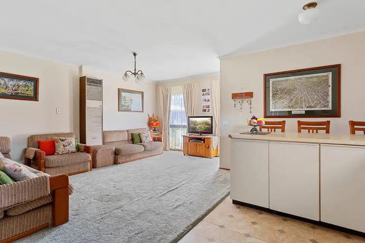 Fifth view of Homely unit listing, 5/9 Crusoe Road, Kangaroo Flat VIC 3555