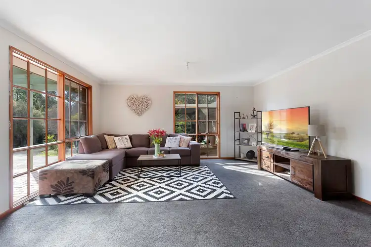 Fifth view of Homely house listing, 2 Sharon Street, Flora Hill VIC 3550