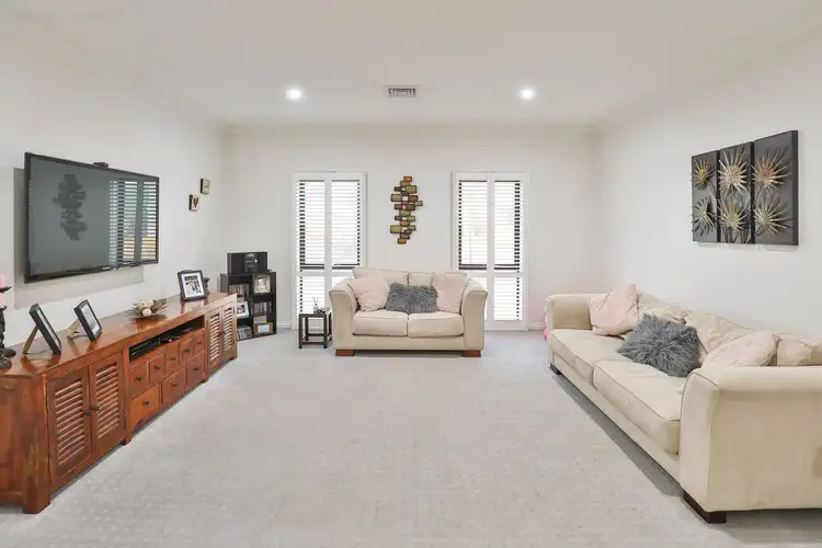 Fifth view of Homely house listing, 10 Ysonde Avenue, Irymple VIC 3498