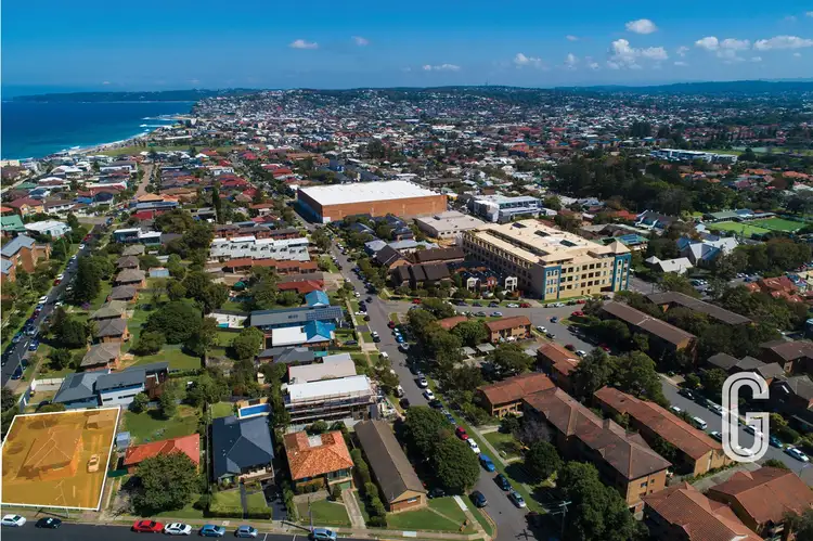 9 Greenslope Street, Bar Beach NSW 2300