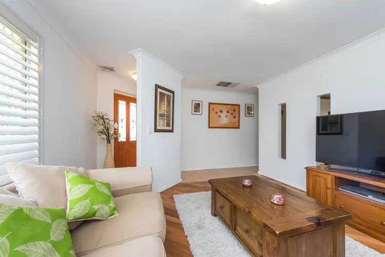 Seventh view of Homely house listing, 8 Tranby Court, Beldon WA 6027