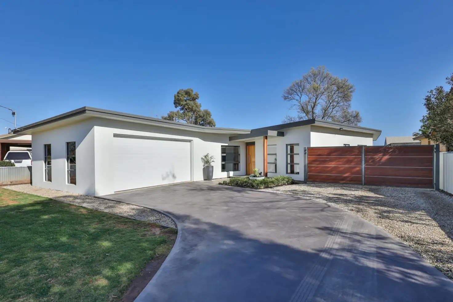 Main view of Homely house listing, 575 Karadoc Avenue, Irymple VIC 3498