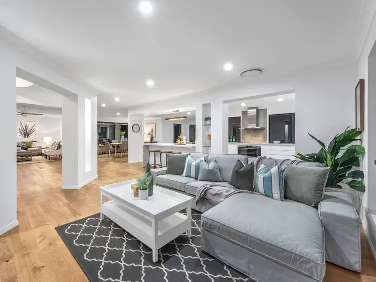 Sixth view of Homely house listing, 37 Virginia Avenue, Hawthorne QLD 4171