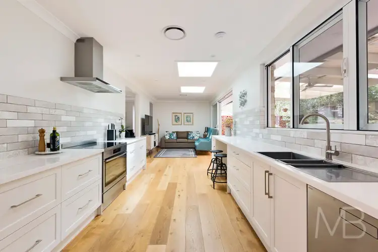 17 Windsor Place, St Ives NSW 2075