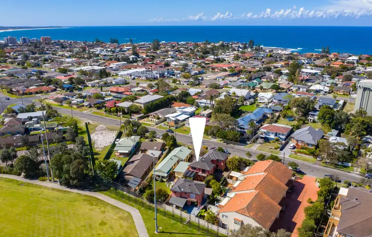 Third view of Homely townhouse listing, 2/9 Nirvana Street, Long Jetty NSW 2261