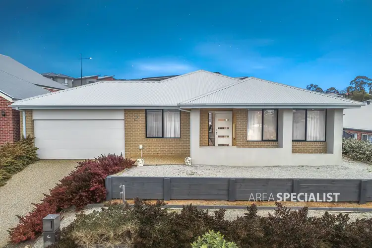 Third view of Homely house listing, 2 Finch Court, Drouin VIC 3818