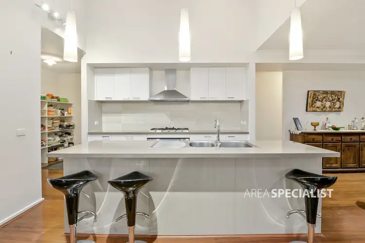 Sixth view of Homely house listing, 2 Finch Court, Drouin VIC 3818