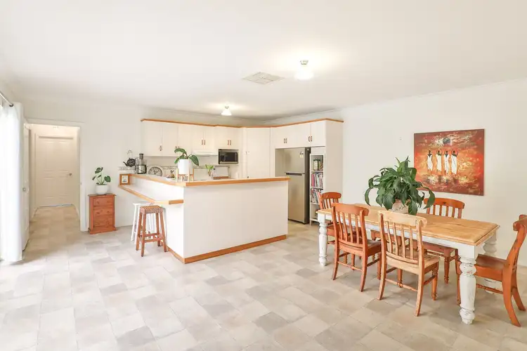 Sixth view of Homely townhouse listing, 371A Walnut Avenue, Mildura VIC 3500