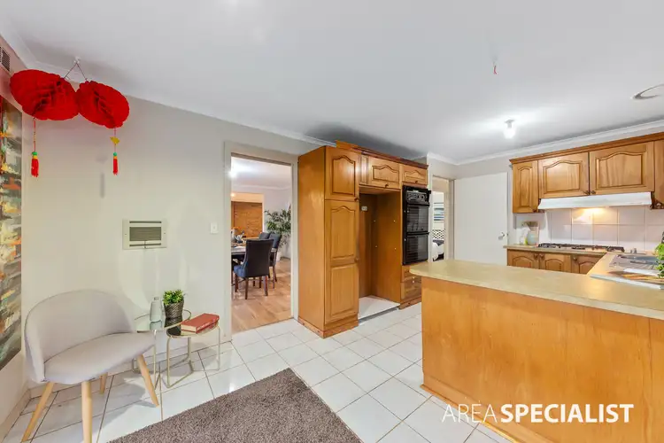 Seventh view of Homely house listing, 19 Concord Circuit, Albanvale VIC 3021
