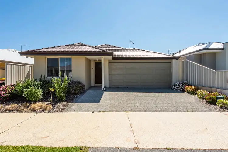 81 Adelong Avenue, Golden Bay WA 6174