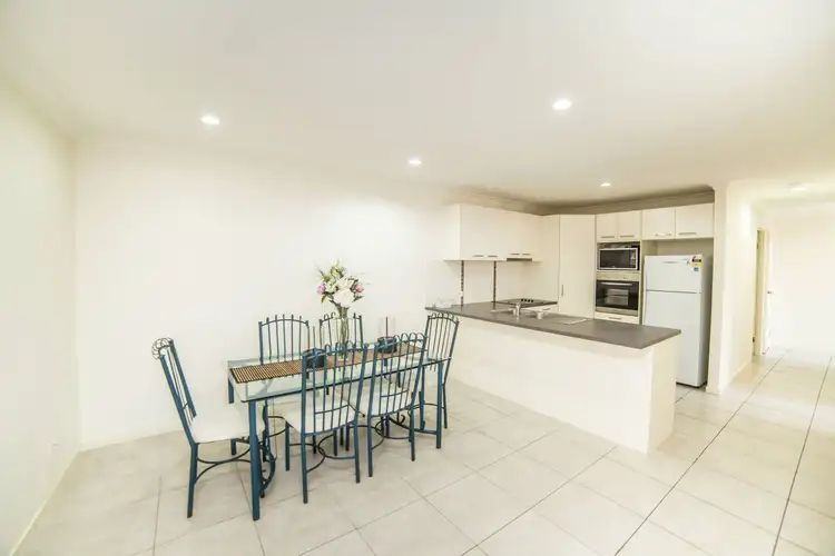 1/1 Fortescue Street, Pacific Pines QLD 4211
