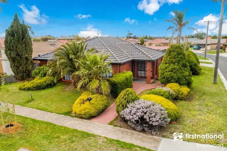 24 Dona Drive, Hoppers Crossing VIC 3029