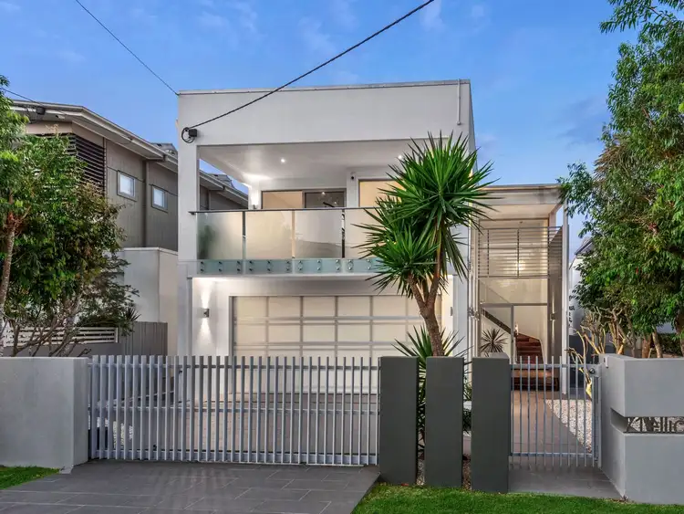 71 Elliott Street, Hawthorne QLD 4171