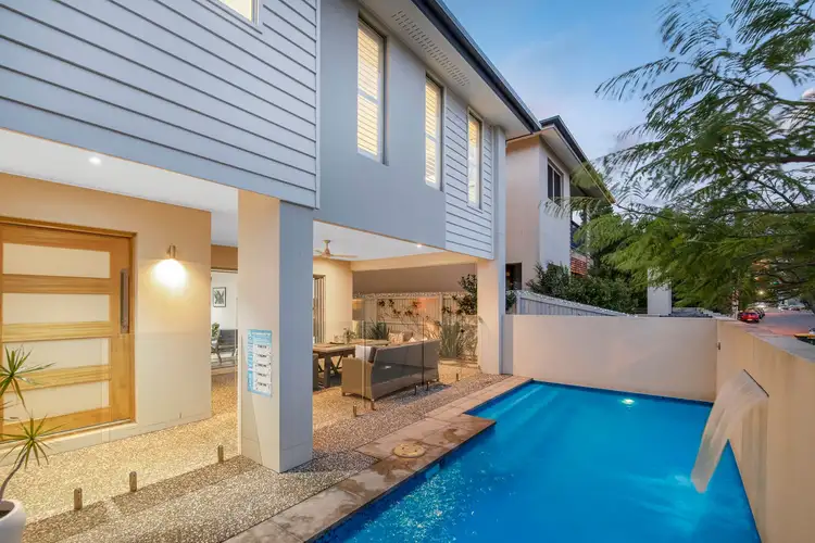 81 Stuart St, Bulimba QLD 4171