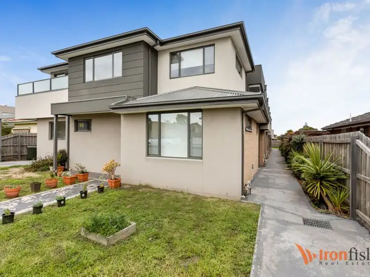 Second view of Homely townhouse listing, 2/7 Gladstone Parade, Glenroy VIC 3046