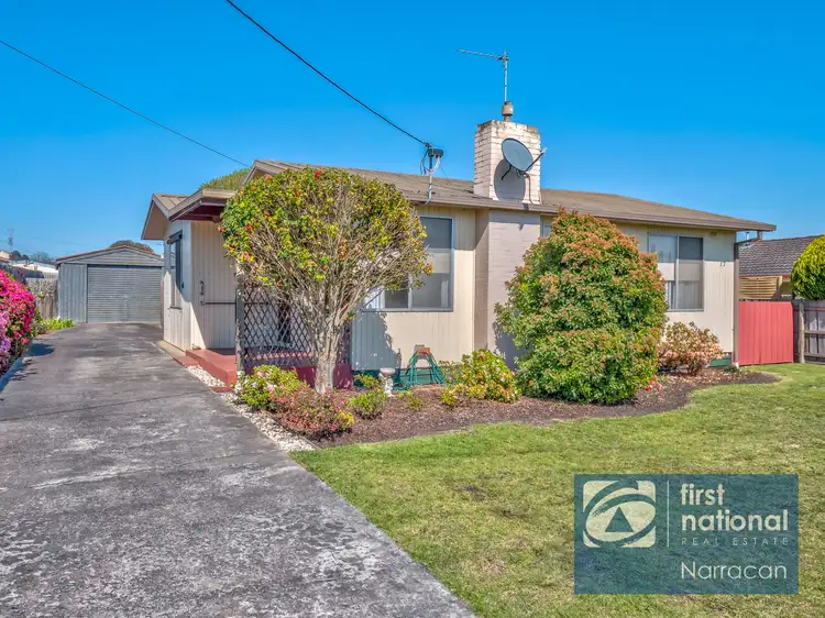 17 Mirboo Street, Newborough VIC 3825