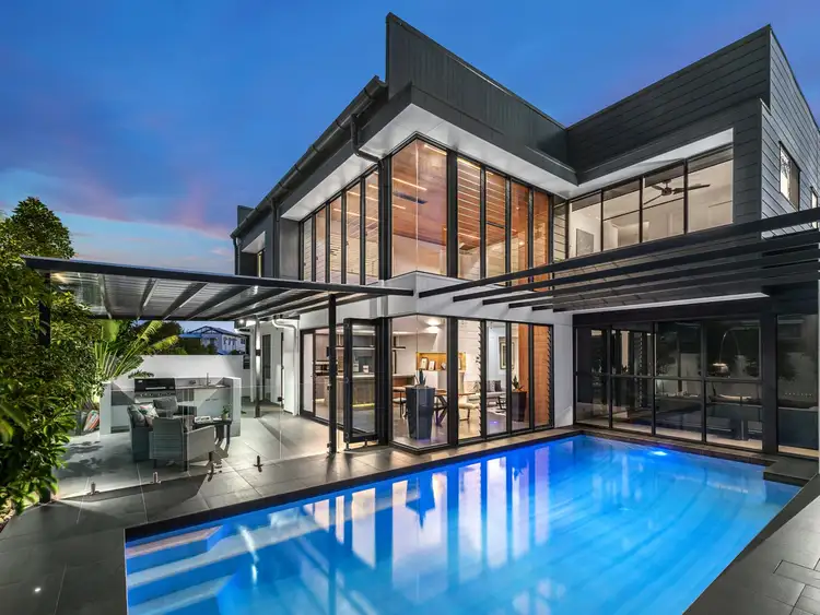 9 Bulimba Parade, Bulimba QLD 4171