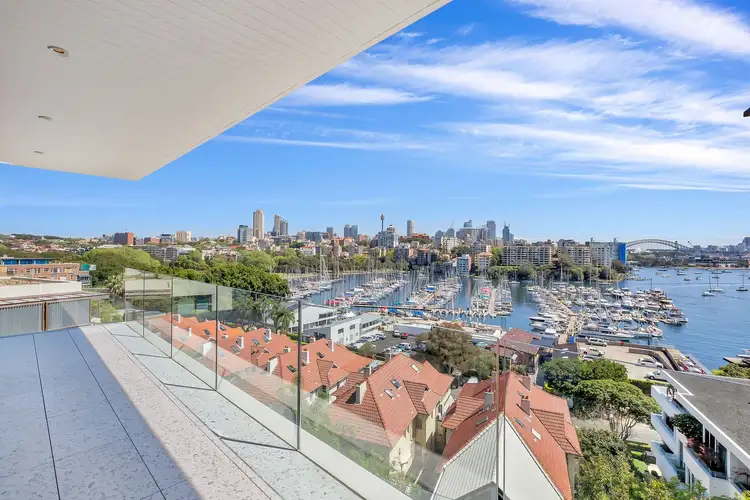 Main view of Homely apartment listing, 2/7 Loftus road, Darling Point NSW 2027