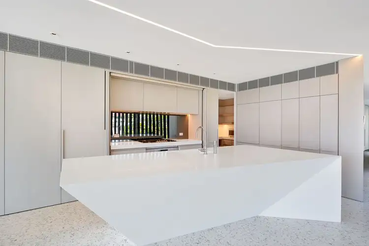 Third view of Homely apartment listing, 2/7 Loftus road, Darling Point NSW 2027