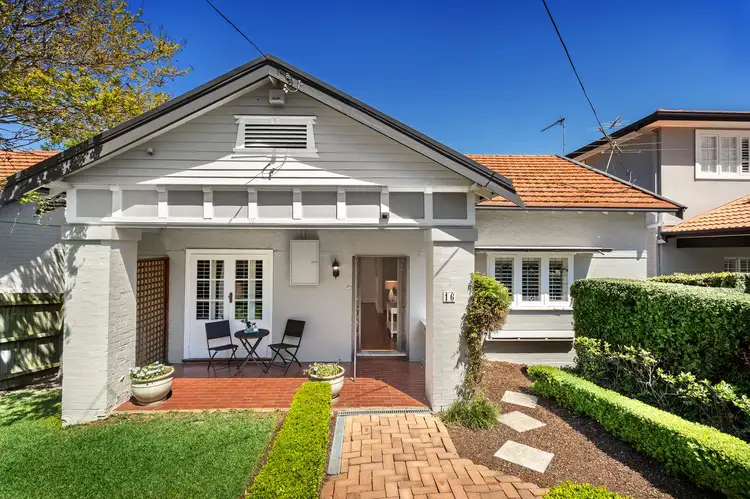 16 River Road West, Longueville NSW 2066
