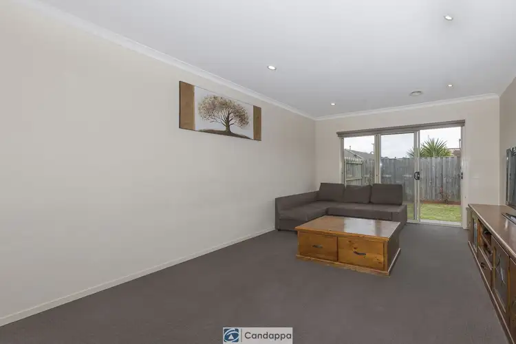 Fifth view of Homely house listing, 4 Rivendale Crescent, Drouin VIC 3818
