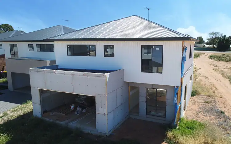 Second view of Homely house listing, 3/7 Toorak Drive, Irymple VIC 3498