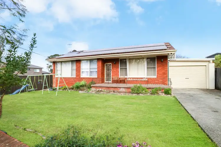 8 Todd Crescent, Peakhurst NSW 2210