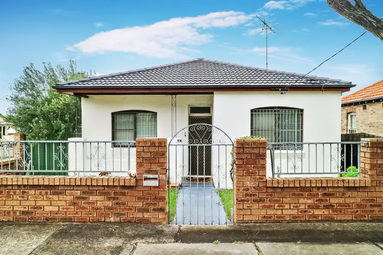 1 Byrnes Street, Bexley NSW 2207