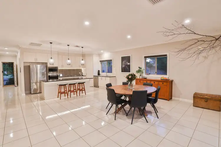Sixth view of Homely house listing, 8 Valentino Court, Mildura VIC 3500