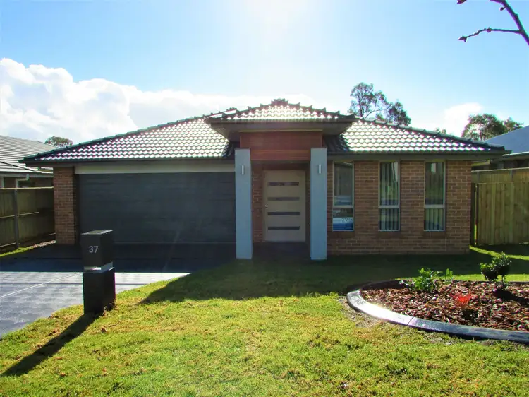 37 Rockmaster Street