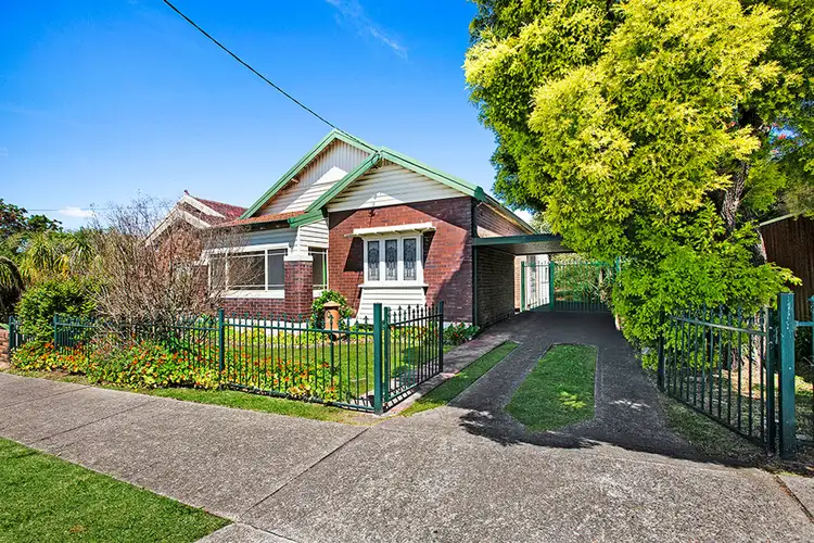 10 Ring Street, Belmore NSW 2192