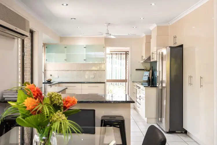 16 Glen Ross Road, Sinnamon Park QLD 4073