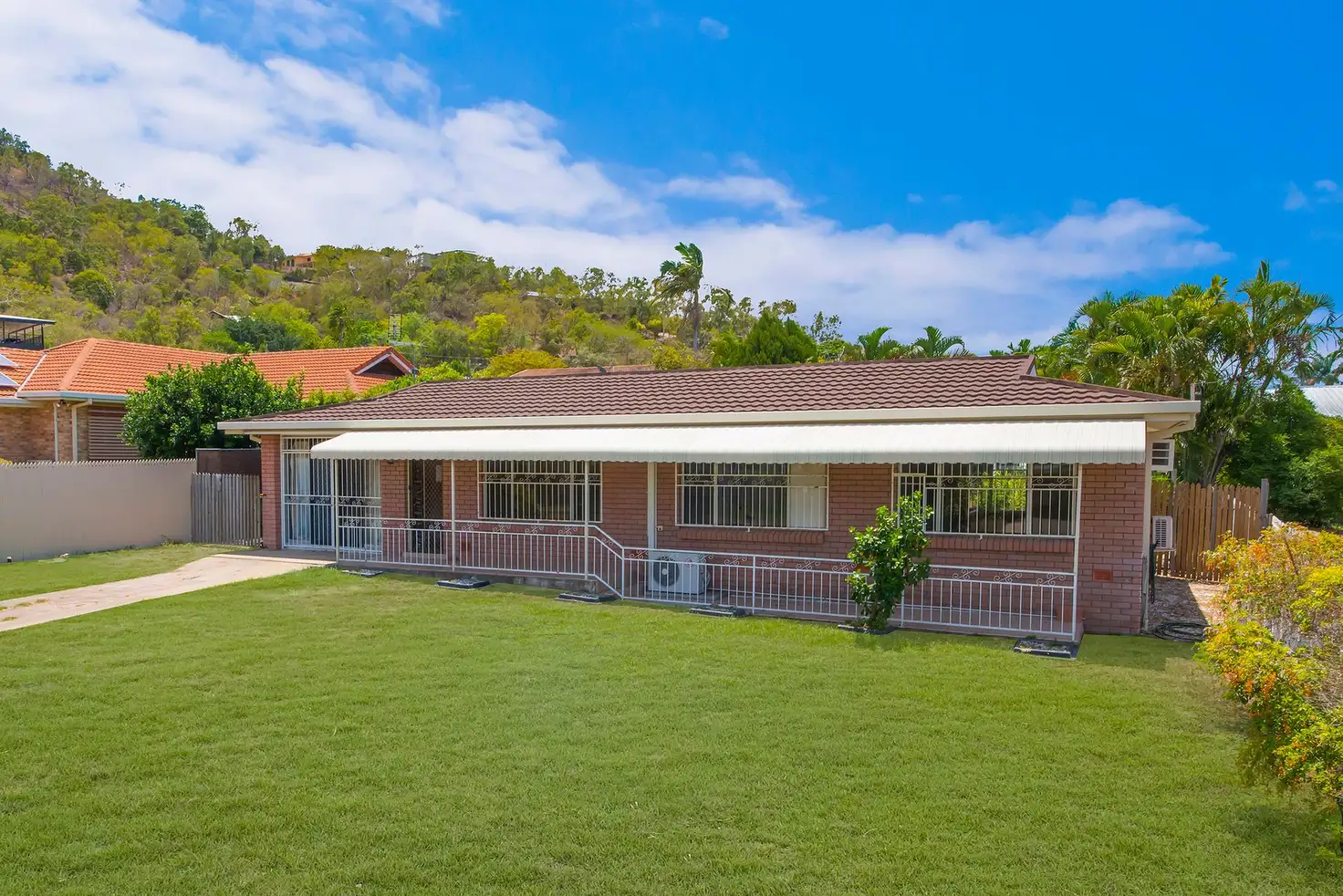 Main view of Homely house listing, 9/18 High Vista Drive, Mount Louisa QLD 4814
