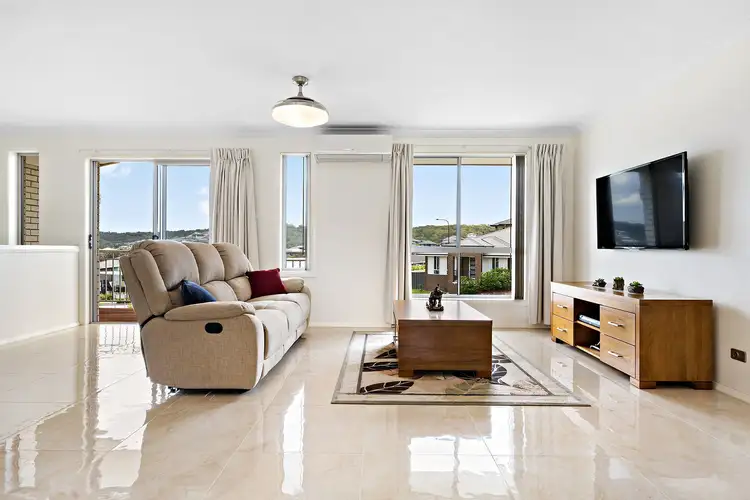 2 Seacrest Drive, Cameron Park NSW 2285