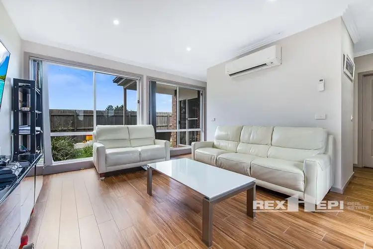 Third view of Homely house listing, 5/2 Ashford Close, Hampton Park VIC 3976