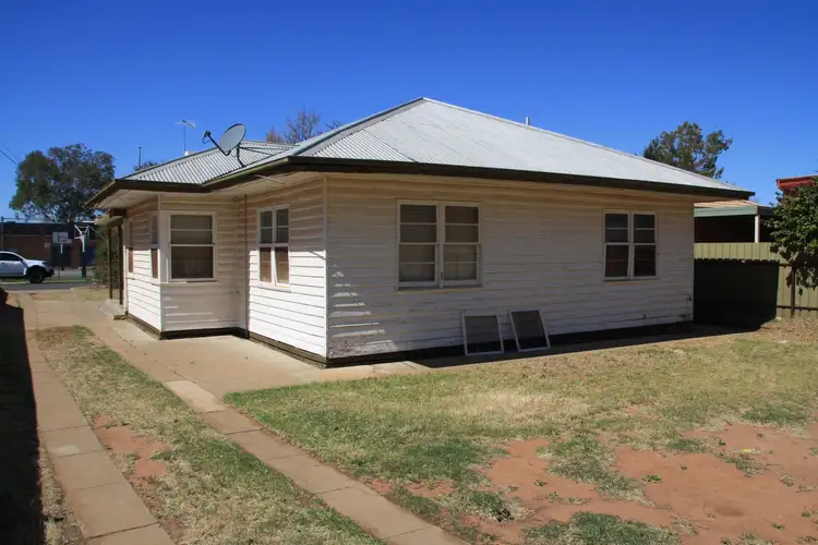 Fifth view of Homely house listing, 5 Tamarisk Grove, Mildura VIC 3500