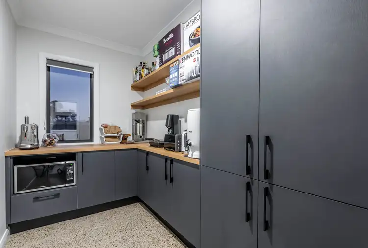 Sixth view of Homely house listing, 5 Walgrove Road, Yass NSW 2582