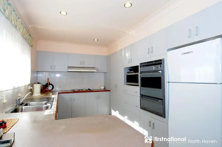Third view of Homely house listing, 5 Cook Close, Lakewood NSW 2443