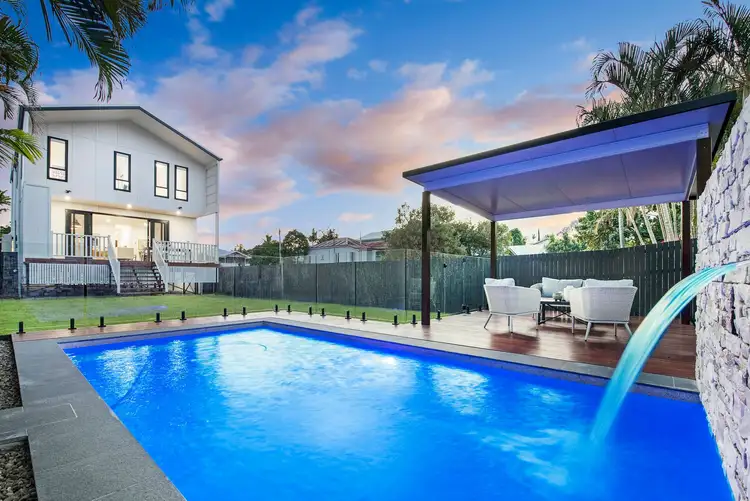 132 Morehead Ave, Norman Park QLD 4170