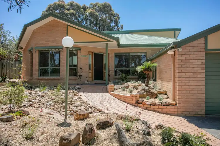 Second view of Homely house listing, 25 Cousins Street, Strathdale VIC 3550