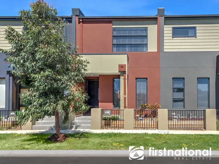 50 Armidale Drive, Pakenham VIC 3810