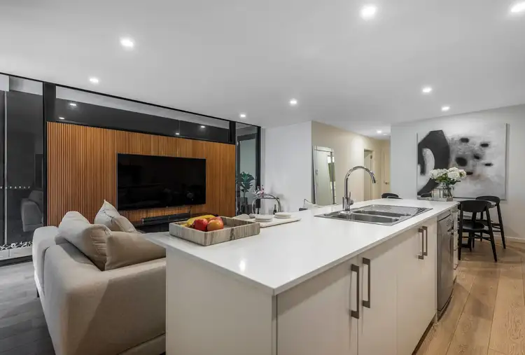 Sixth view of Homely apartment listing, 14/111 Canberra Avenue, Griffith ACT 2603