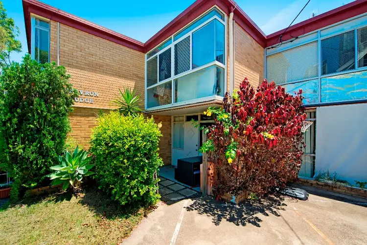 Second view of Homely apartment listing, 2/8 Darrambal Street, Chevron Island QLD 4217