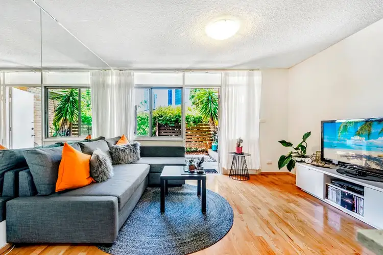 Fourth view of Homely apartment listing, 2/8 Darrambal Street, Chevron Island QLD 4217