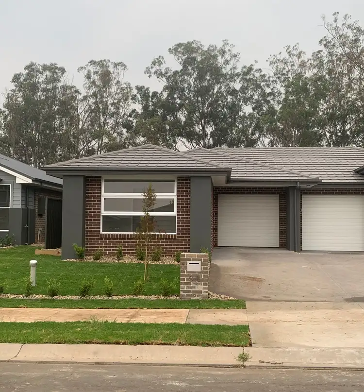 Unit 2/(Lot 3362) 9 Howard Loop, Oran Park NSW 2570