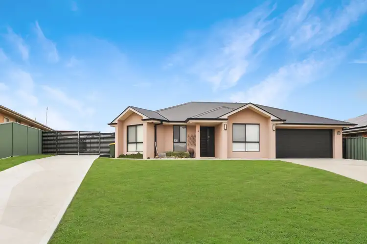 Main view of Homely house listing, 4 Musgrove Avenue, Kelso NSW 2795