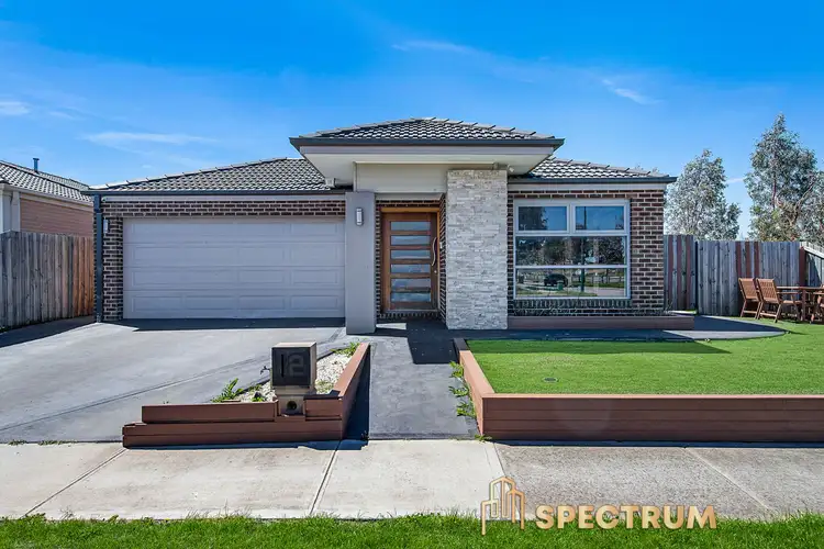 2 Snowy Drive, Lynbrook VIC 3975