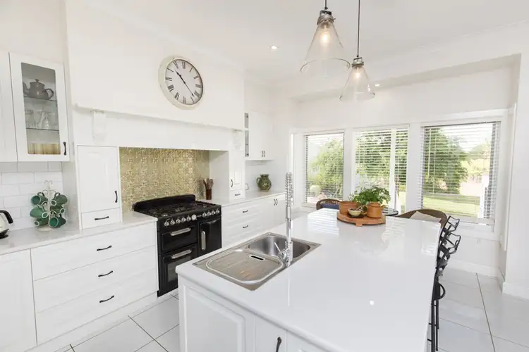 Fifth view of Homely house listing, 486 Koorlong Avenue, Irymple VIC 3498